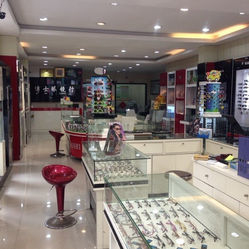 博士眼镜行 望城步行街的清晰视界指南